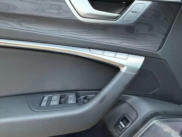 Audi A6L — Фото автомобиля 16