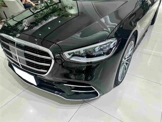 Mercedes-Benz S-Class — Фото автомобиля 3