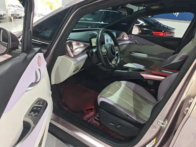 BYD Dolphin — Фото автомобиля 15