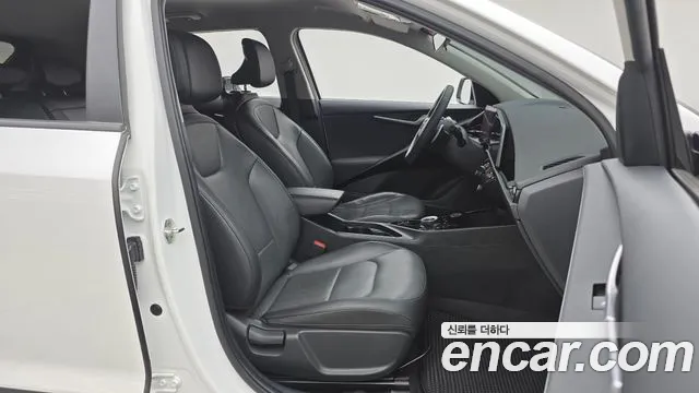 Kia Niro All Niro EV Air — Фото автомобиля 11