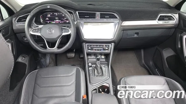 Volkswagen Tiguan — Фото автомобиля 7