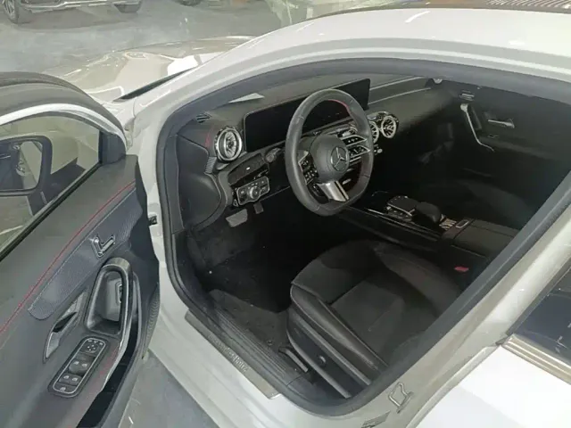 Mercedes-Benz A-Class — Фото автомобиля 15