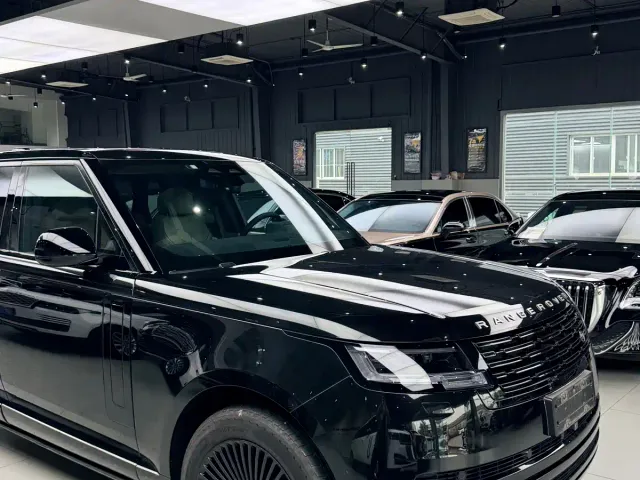 Land Rover Range Rover — Фото автомобиля 3