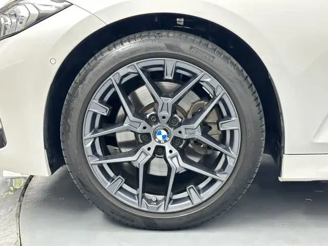 BMW 3 Series — Фото автомобиля 24