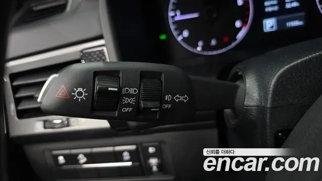 KG_Mobility_Ssangyong Rexton Новый Rexton Sport Khan Дизель 2.2 4WD — Фото автомобиля 21