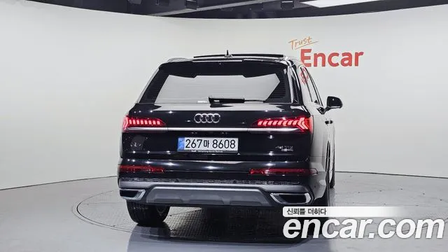 Audi Q7 45 TDI quattro Premium — Фото автомобиля 4