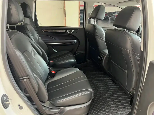 GAC Trumpchi M6 — Фото автомобиля 12