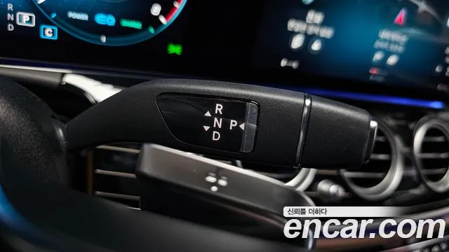 Mercedes-Benz E-Class — Фото автомобиля 6