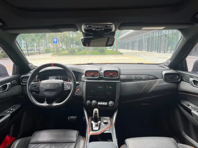 Lynk & Co Lynk & Co 02 Hatchback 2021 2.0TD Halo Driving Control Package Edition — Фото автомобиля 8