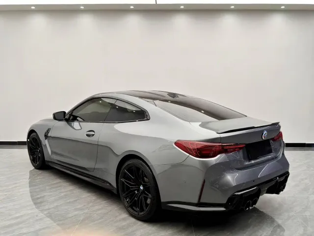 BMW M4 — Фото автомобиля 6