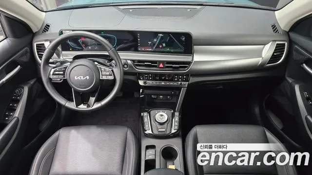Kia Seltos New — Фото автомобиля 10