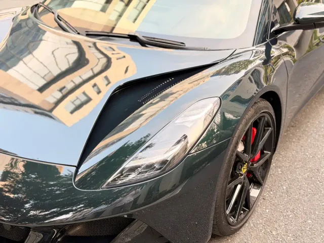 Lotus Emira — Фото автомобиля 17