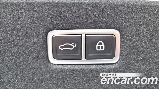 Hyundai Ioniq 6 — Фото автомобиля 24