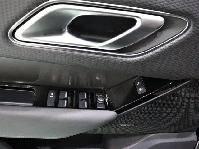 Land Rover Range Rover Velar — Фото автомобиля 18