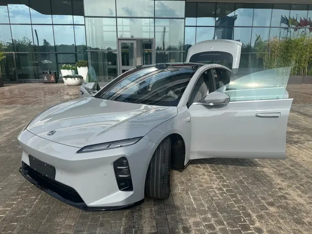 Nio ET5 — Фото автомобиля 12