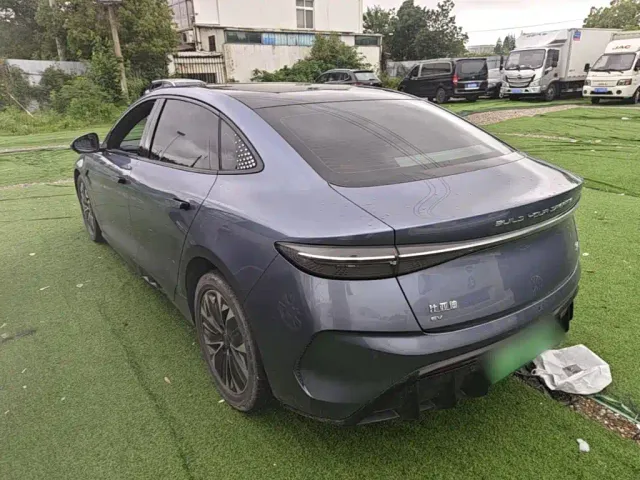 BYD Seal — Фото автомобиля 22