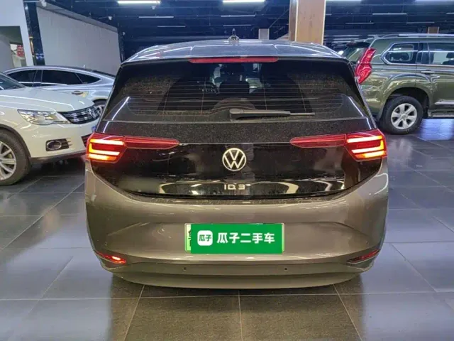 Volkswagen ID.3 — Фото автомобиля 5