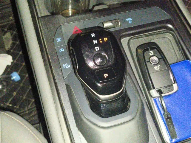 Ford Edge — Фото автомобиля 15