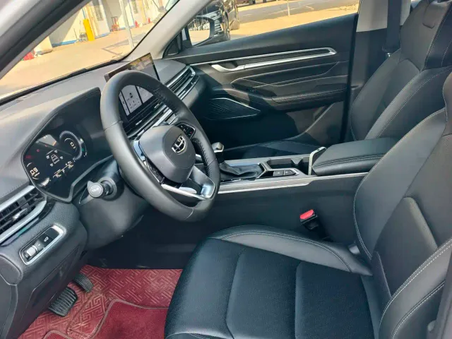 Geely Emgrand — Фото автомобиля 14