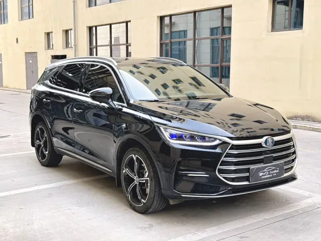 BYD Tang — Фото автомобиля 16