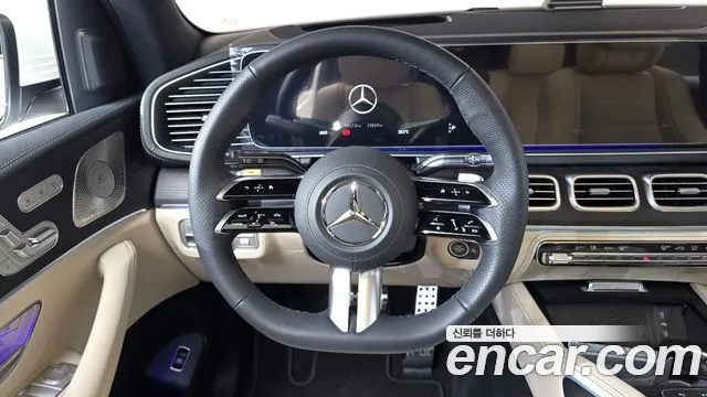 Mercedes-Benz GLS-Class — Фото автомобиля 11
