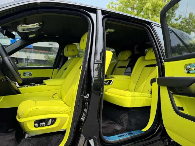 Rolls-Royce Cullinan — Фото автомобиля 21
