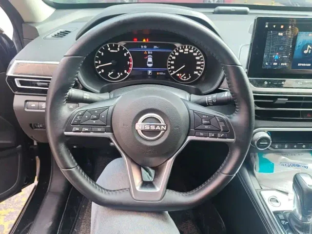 Nissan Teana — Фото автомобиля 10