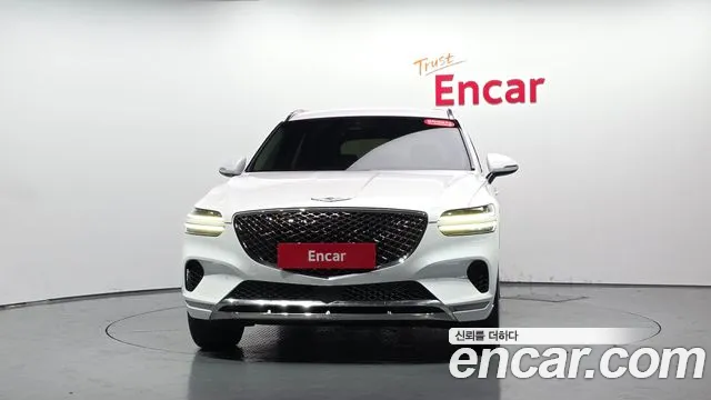 Genesis GV70 — Фото автомобиля 3