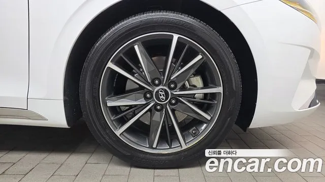 Hyundai Grandeur Grandeur (New) — Фото автомобиля 6