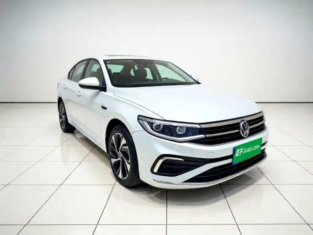 Volkswagen Bora — Фото автомобиля 3