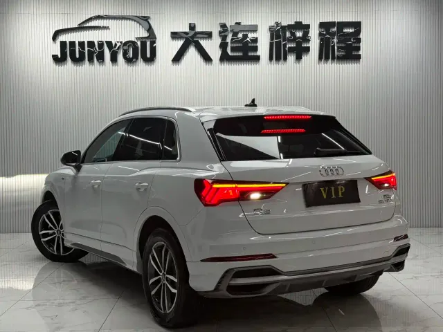 Audi Q3 — Фото автомобиля 6