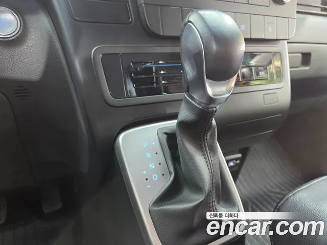 Hyundai Staria — Фото автомобиля 9