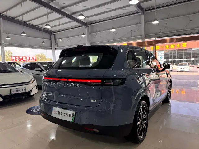 Leapmotor B10 — Фото автомобиля 5