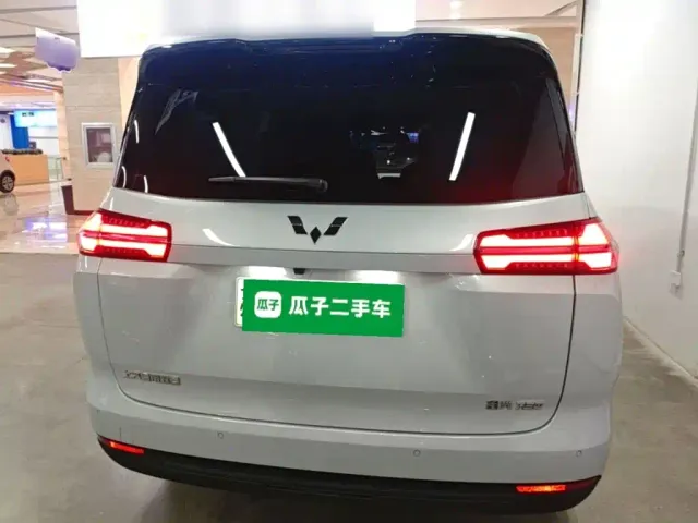 Wuling Starlight 730 — Фото автомобиля 5