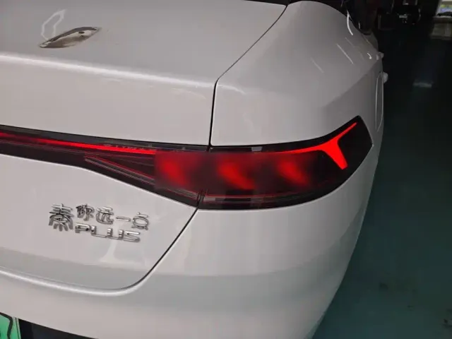 BYD Qin PLUS — Фото автомобиля 7