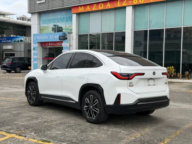 Nio EC6 — Фото автомобиля 23