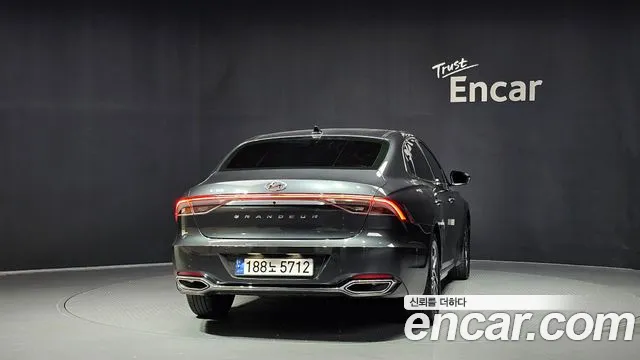 Hyundai Grandeur New — Фото автомобиля 4