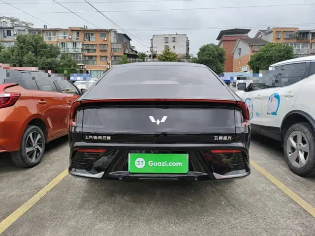 Wuling Starlight — Фото автомобиля 5