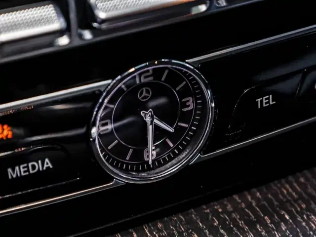 Mercedes-Benz G-Class — Фото автомобиля 15