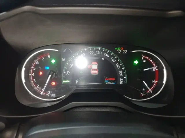 Toyota RAV4 — Фото автомобиля 11