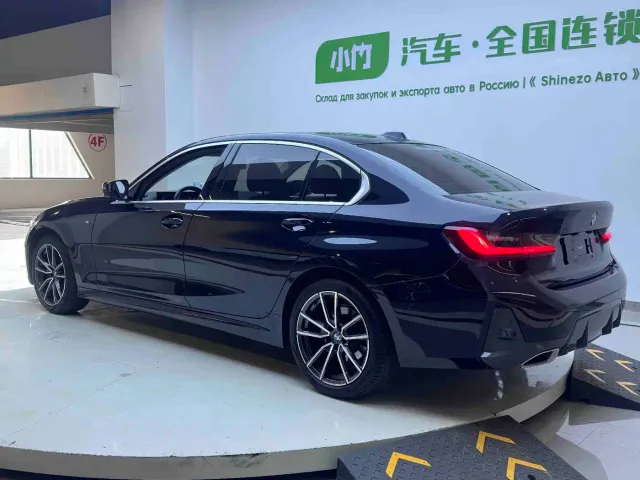 BMW 3 Series — Фото автомобиля 4