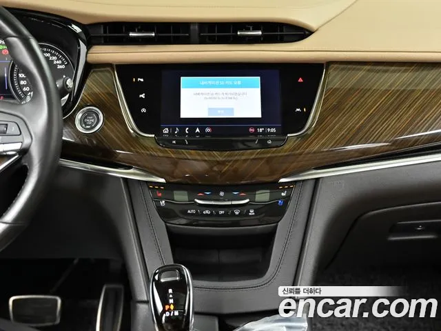 Cadillac XT6 — Фото автомобиля 14