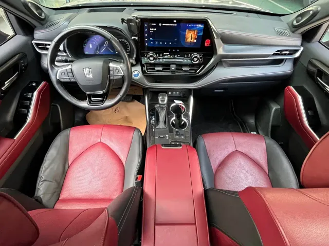 Toyota Crown Kluger 2021 2.5L HEV AWD Flagship Edition — Фото автомобиля 30