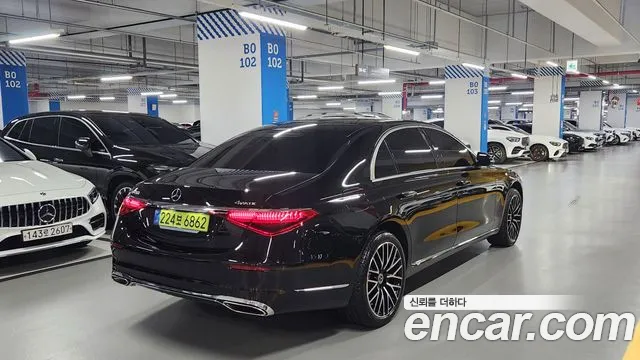 Mercedes-Benz S-Class — Фото автомобиля 4