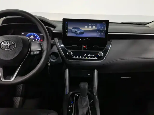 Toyota Frontlander — Фото автомобиля 12