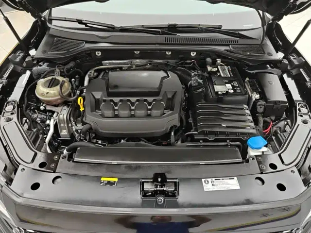 Volkswagen Passat — Фото автомобиля 10