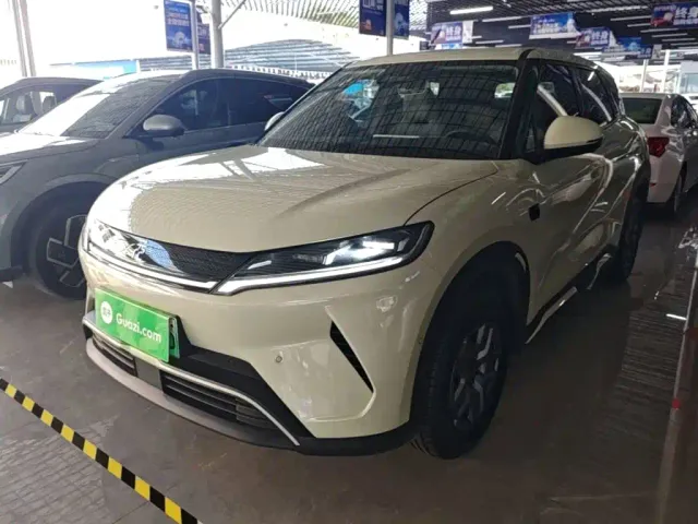 Фотография автомобиля — BYD Yuan UP