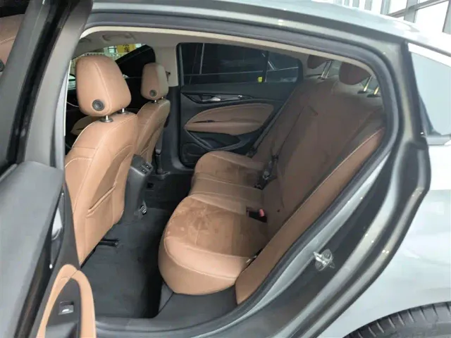 Buick Regal — Фото автомобиля 15
