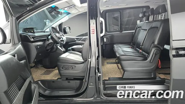 Hyundai Staria Staria L3.5 Tourer 9 мест — Фото автомобиля 12