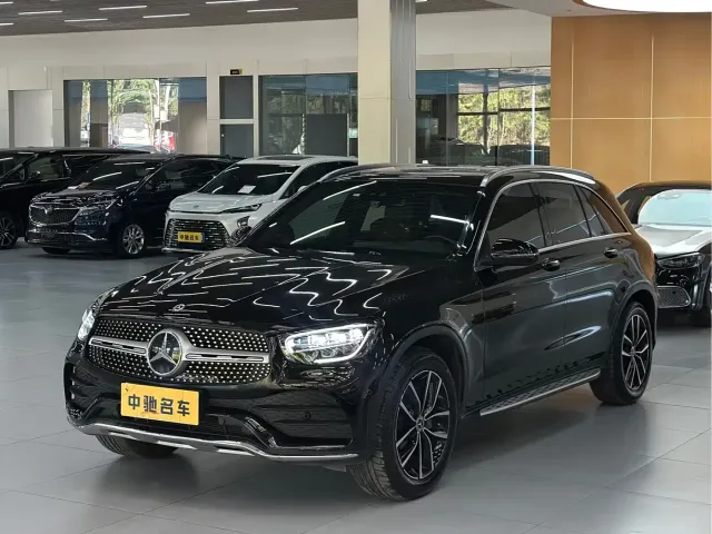 Фотография автомобиля — Mercedes-Benz GLC-Class